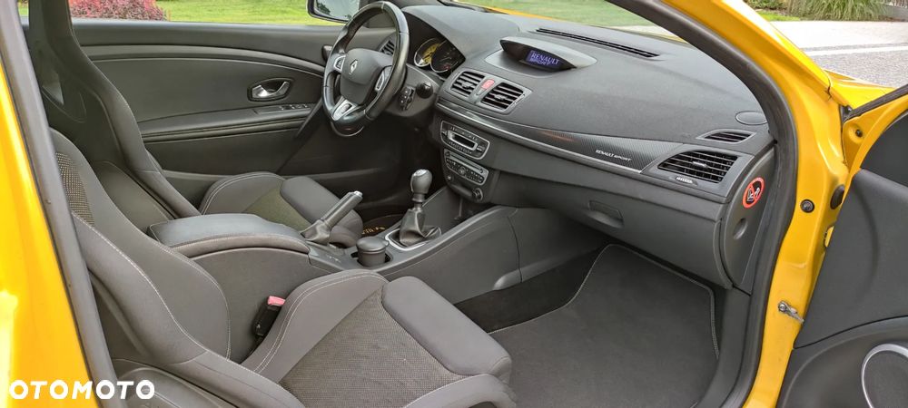 Renault Megane 2.0 16V R.S - 21