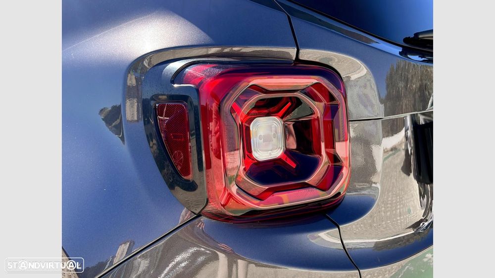 Jeep Renegade 1.0 T Limited - 31