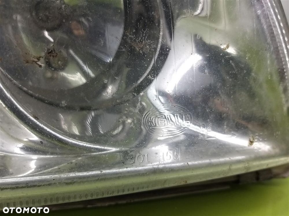 Reflektor lampa przód prawa Volvo  S40 V40 1995-2004 1AG007861-34 149090-00 - 4