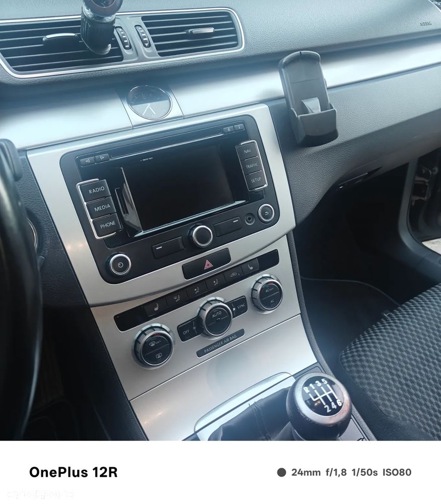Volkswagen Passat Variant 1.6 TDI BlueMotion - 12