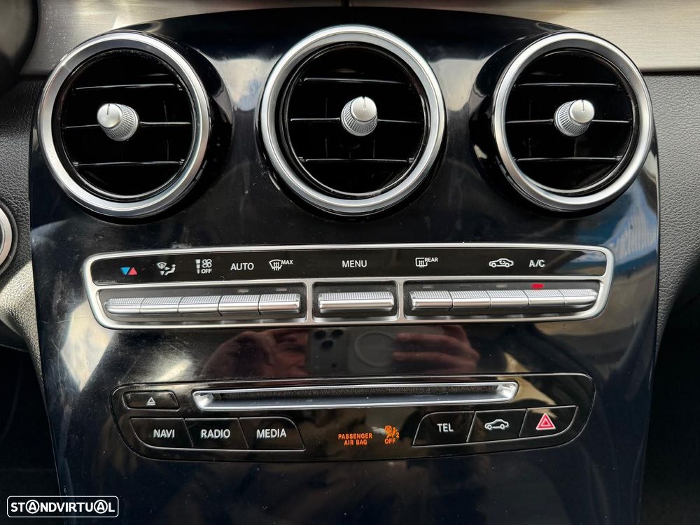 Mercedes-Benz C 180 BlueTEC Avantgarde Aut. - 23