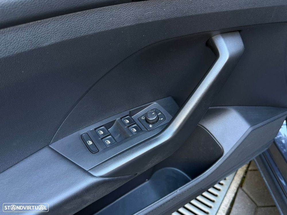 VW T-Cross 1.0 TSI Urban DSG - 8