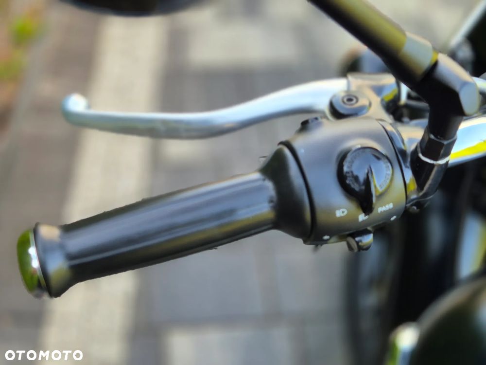 Royal Enfield Meteor - 22