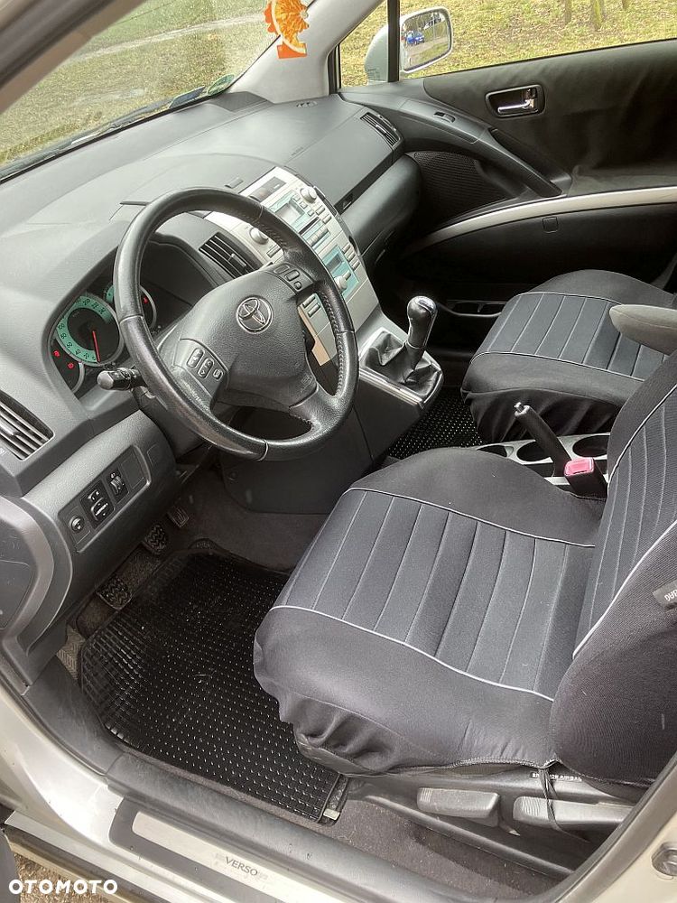 Toyota Corolla Verso 1.8 Gold - 5