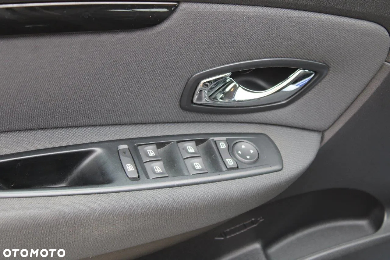 Renault Scenic 1.6 16V 110 Paris - 27