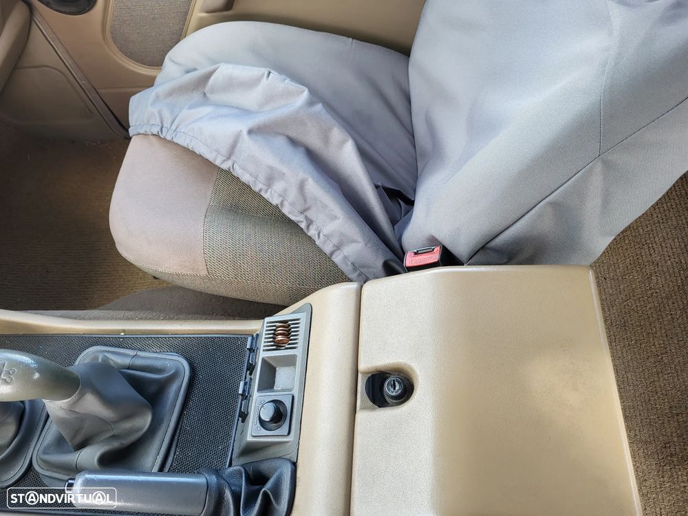 Land Rover Discovery 2.5 TDi - 4