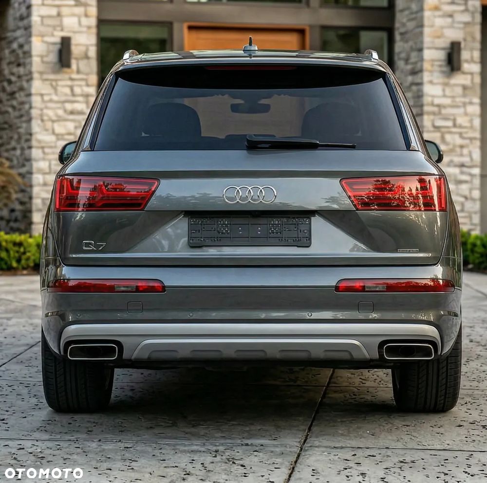 Audi Q7 - 2