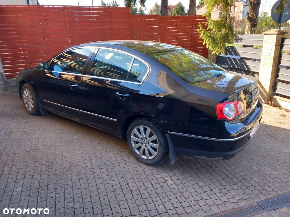 Volkswagen Passat 2.0 TDI Comfortline - 8