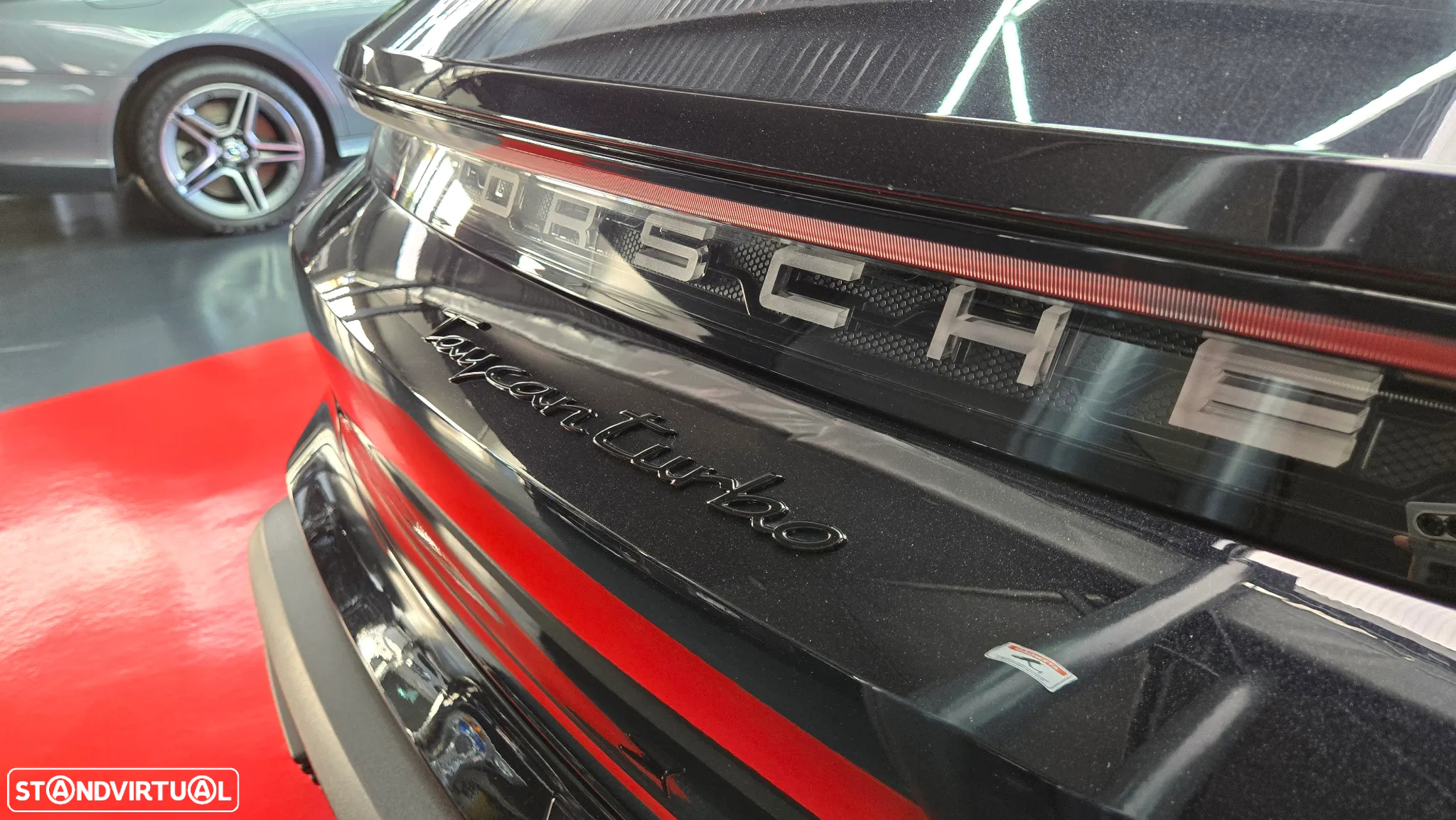 Porsche Taycan Cross Turismo Turbo - 8