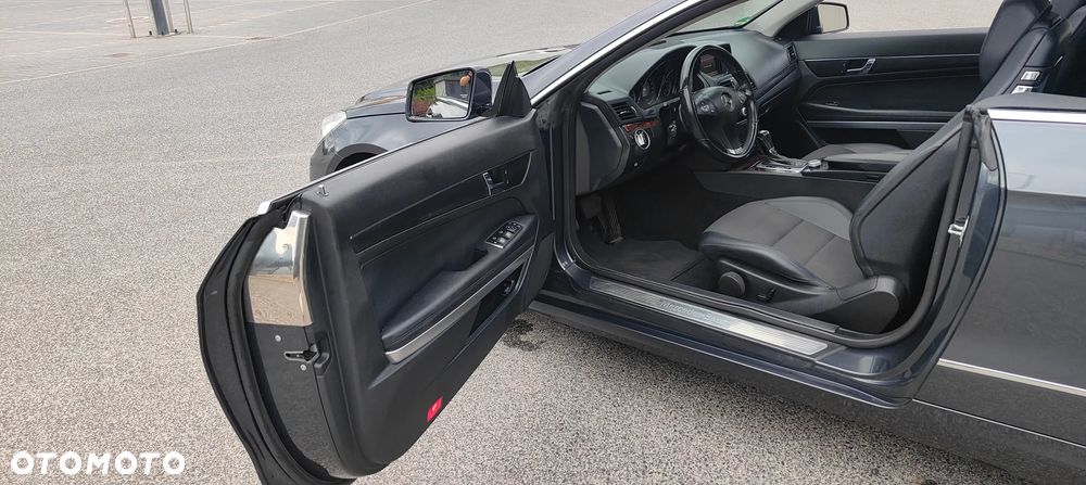 Mercedes-Benz Klasa E 250 CGI BlueEff - 21