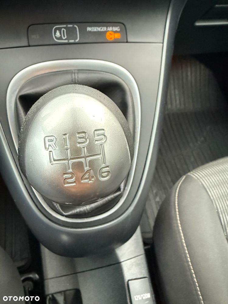 Toyota Verso - 17