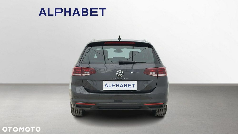 Volkswagen Passat - 5