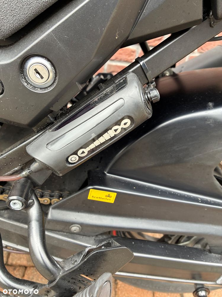 Suzuki V-STROM - 13