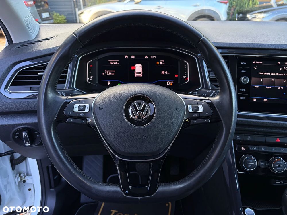 Volkswagen T-Roc - 22