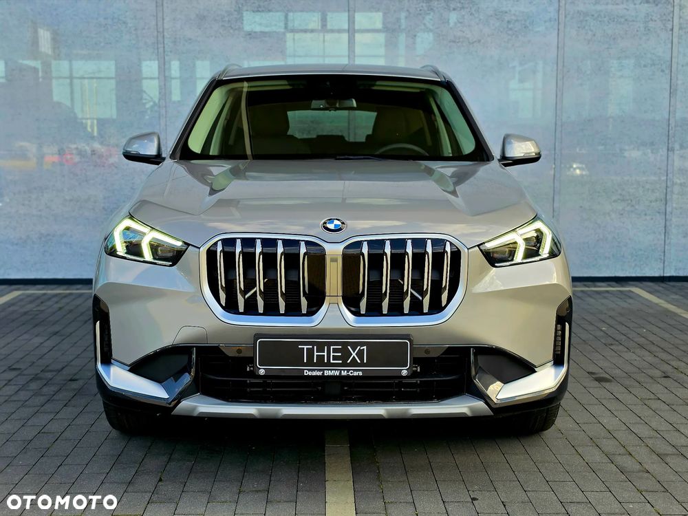BMW X1 sDrive20i mHEV xLine - 11