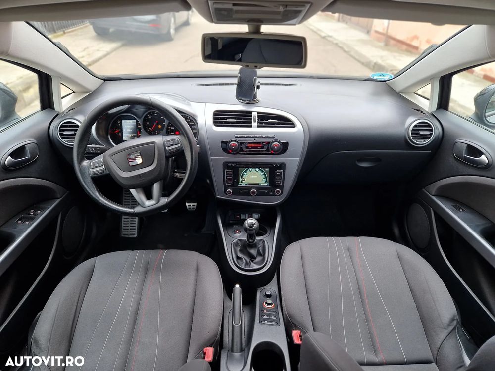 Seat Leon 1.6 TDI DPF Style Copa - 9