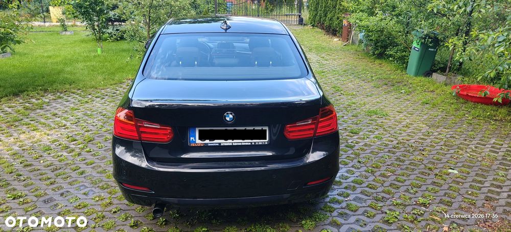 BMW Seria 3 320d Efficient Dynamics Sport Line - 2