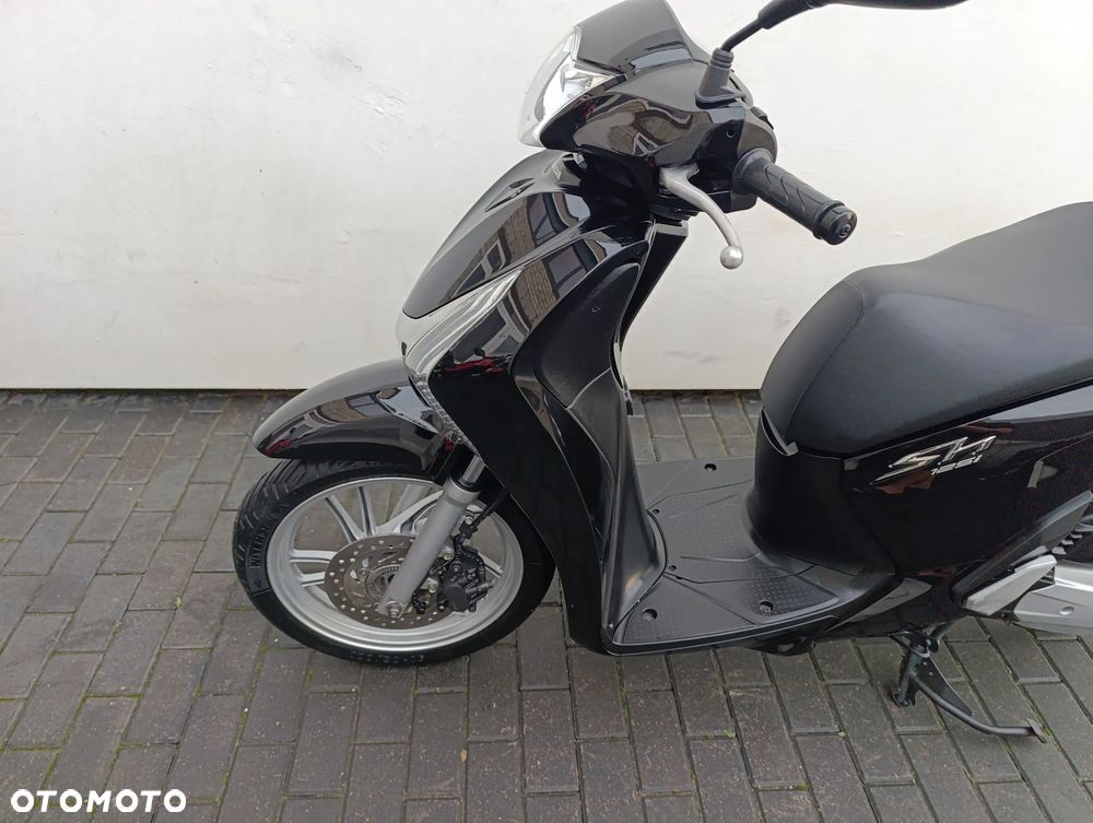 Honda SH - 11