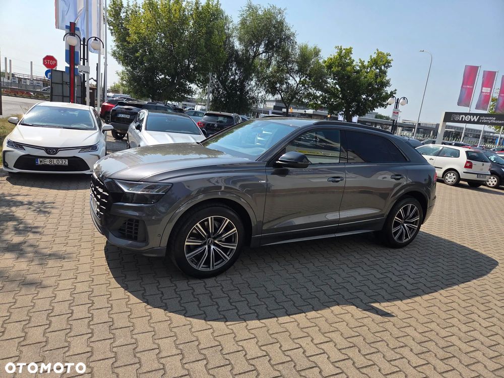 Audi Q8 - 11
