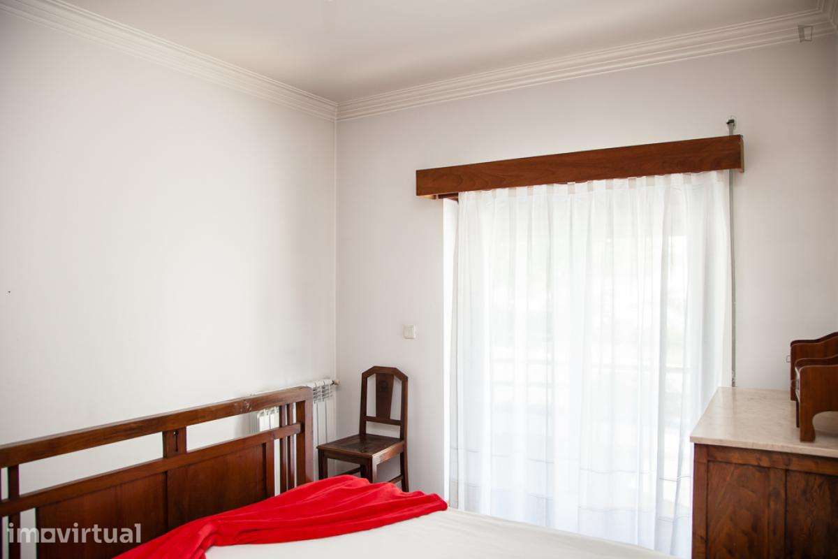 Quarto - localizado em São Jerónimo Coimbra - Grande imagem: 5/30
