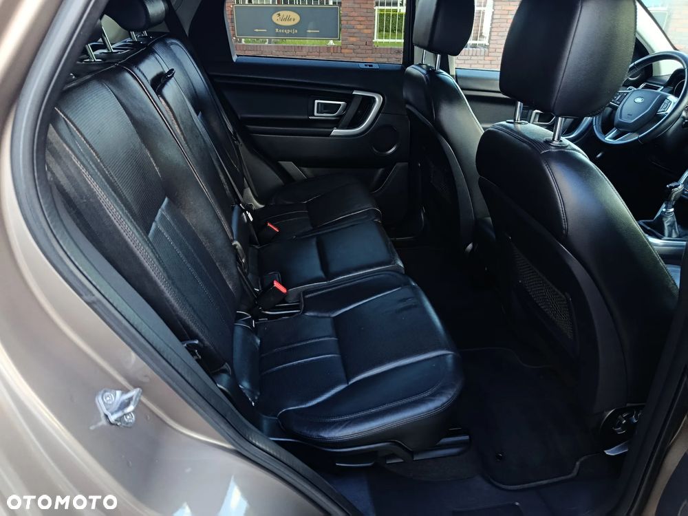 Land Rover Discovery Sport TD4 HSE Luxury - 27