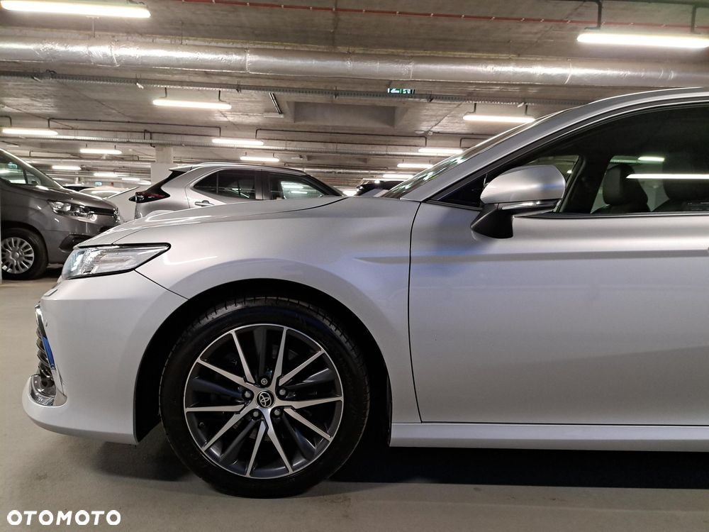 Toyota Camry 2.5 Hybrid Executive CVT - 40