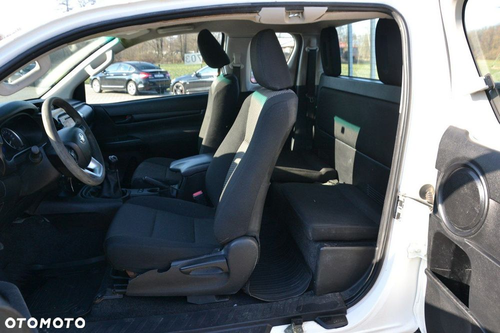 Toyota Hilux - 20