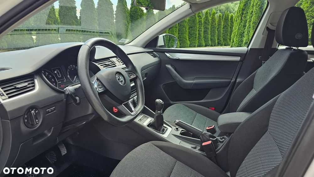 Skoda Octavia - 7