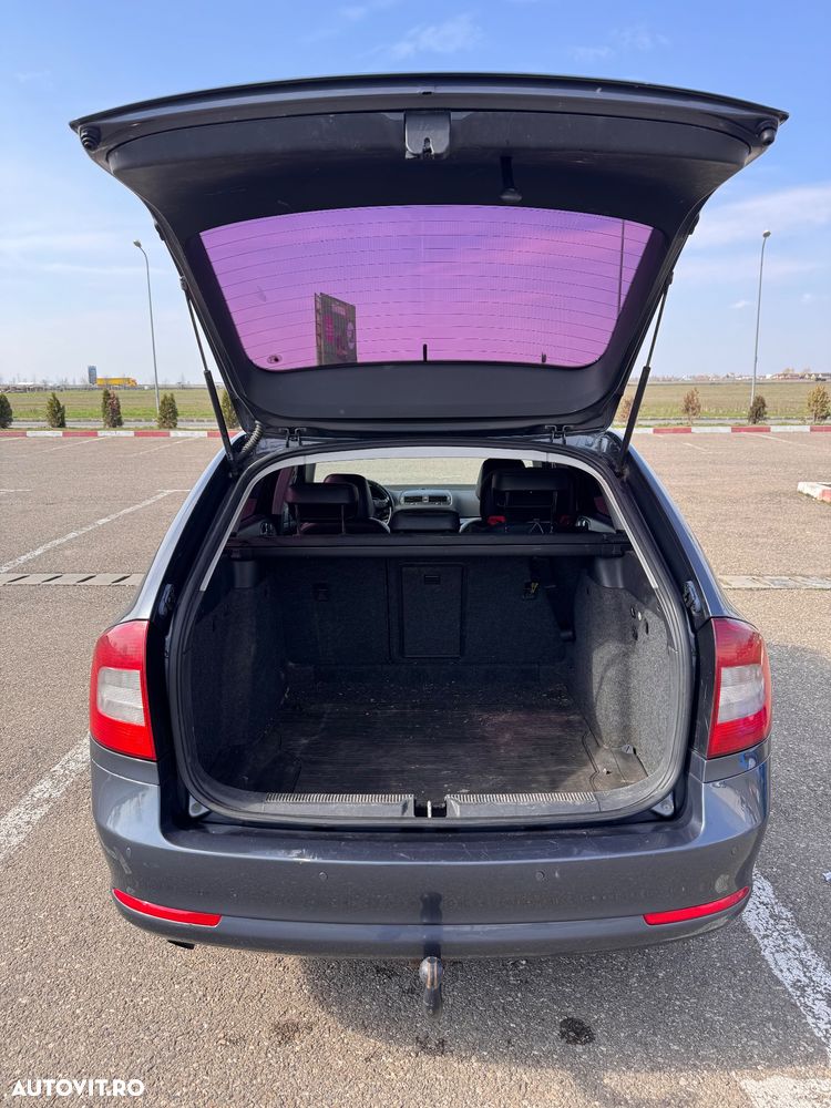 Skoda Octavia 2.0TDI Elegance - 11