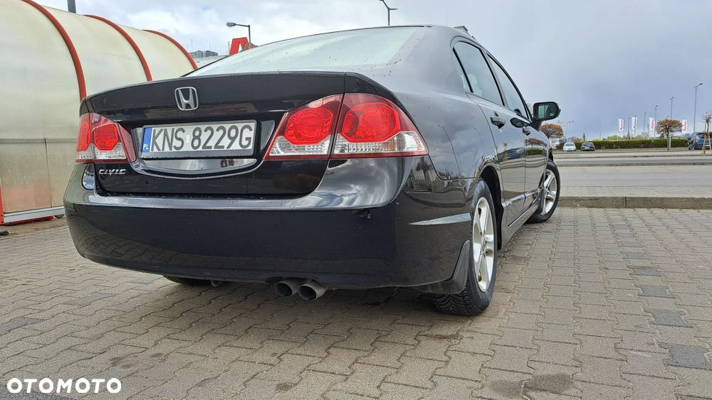 Honda Civic 1.8 Executive - 9
