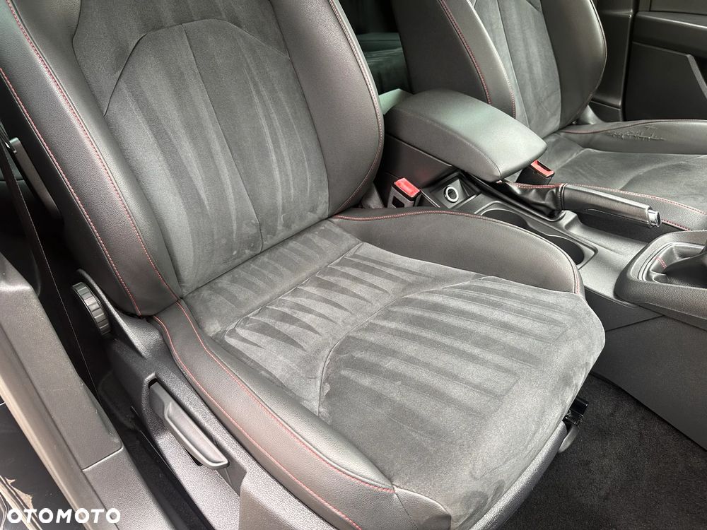 Seat Leon 2.0 TDI DPF Start&Stop FR - 33