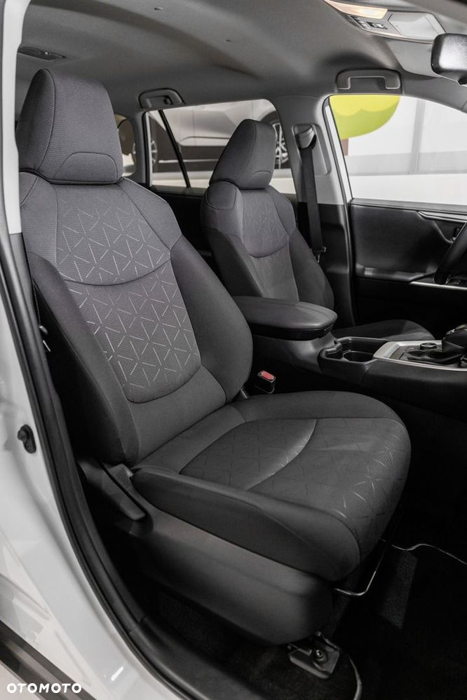 Toyota RAV4 - 19