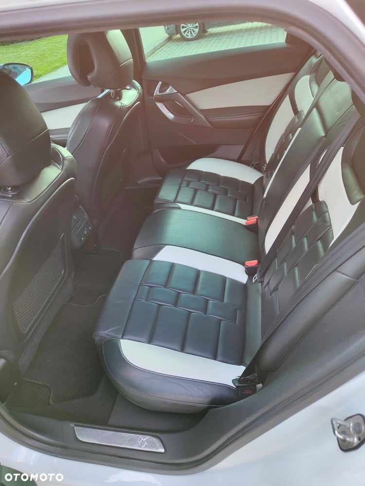 DS Automobiles DS 5 - 24