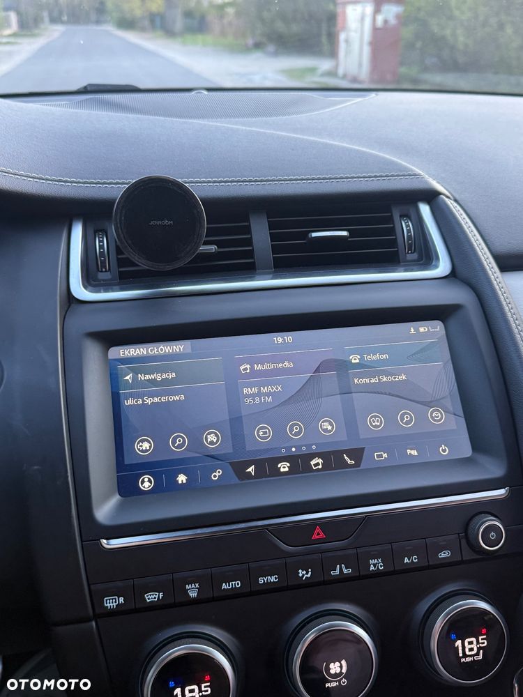 Jaguar E-Pace 2.0 i4P AWD R-Dynamic S - 14