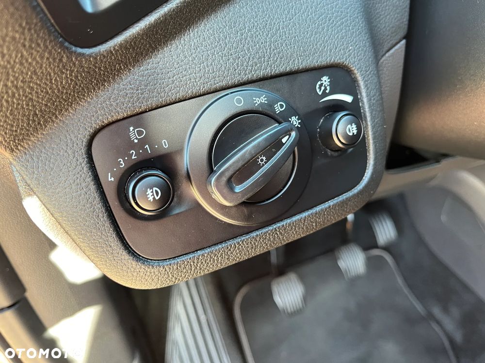 Ford Kuga 2.0 TDCi 4x4 Titanium - 17