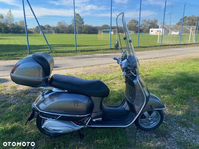 Vespa Grantourismo - 6
