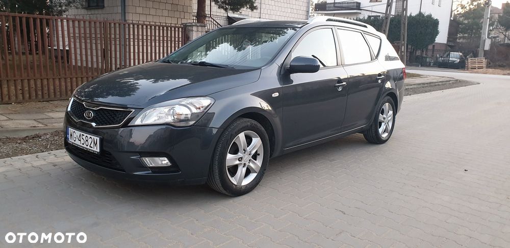 Kia Ceed 1.4 S Euro2012 - 2