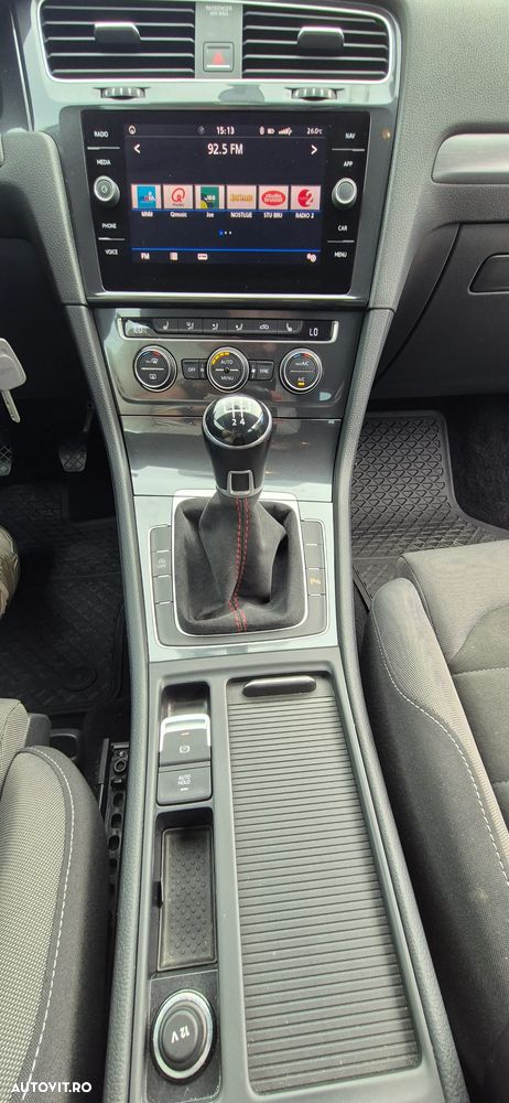 Volkswagen Golf - 20