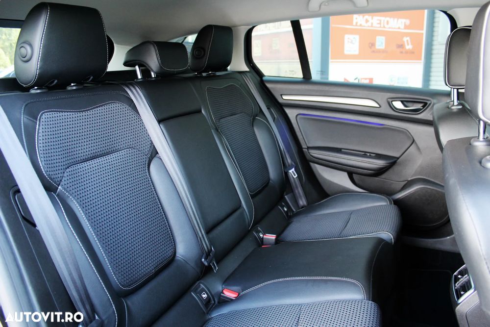 Renault Megane BLUE dCi 115 EDC BOSE EDITION - 12