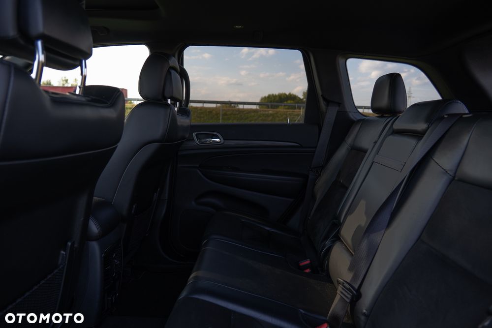 Jeep Grand Cherokee - 10