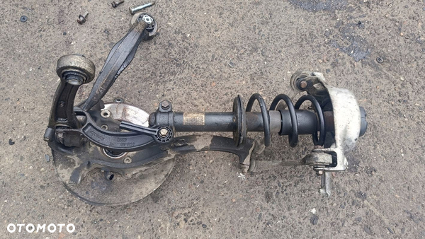 AUDI A4 B8 2,0TDI MCPHERSON LEWY PRAWY 8K0413031AF