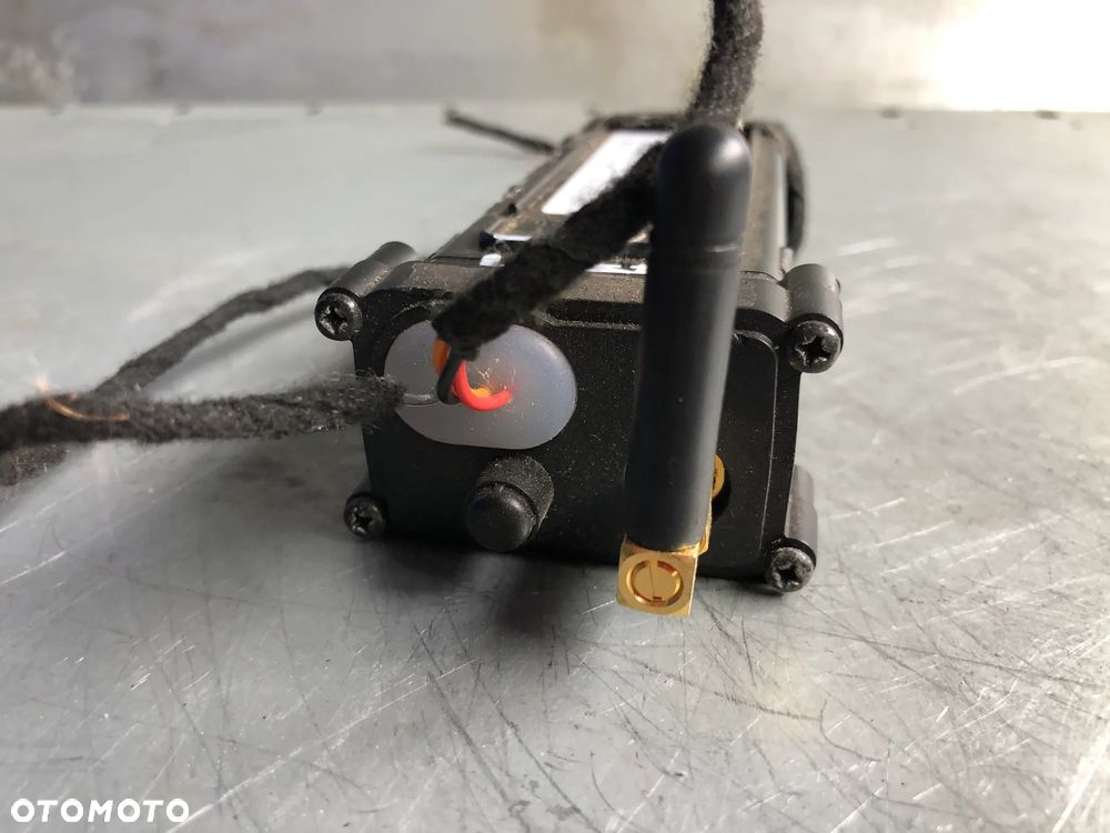 R9. Antena GPS 4907-2201-26 Audi A8 D4 Mercedes CLS - Wysyłka - 3