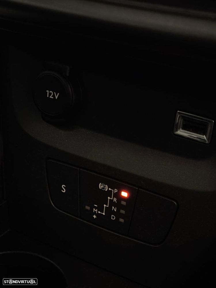 Citroën C3 1.2 PureTech Shine EAT6 - 14
