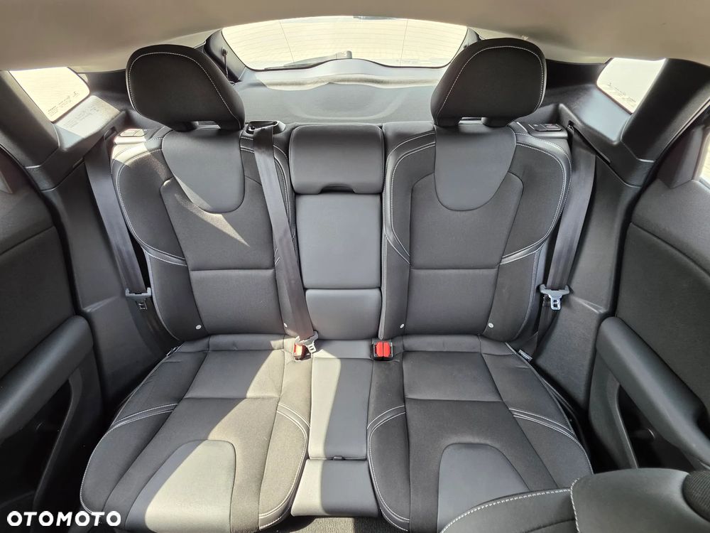 Volvo V40 D2 Momentum - 29