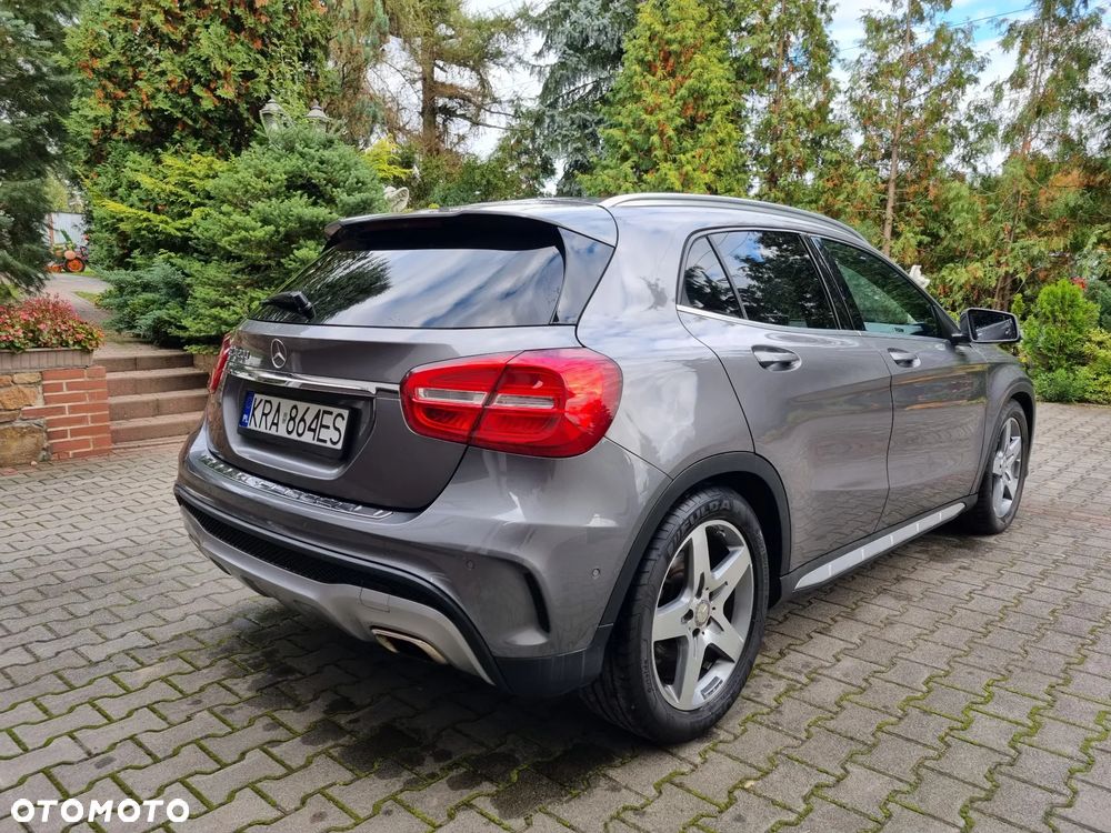 Mercedes-Benz GLA - 3