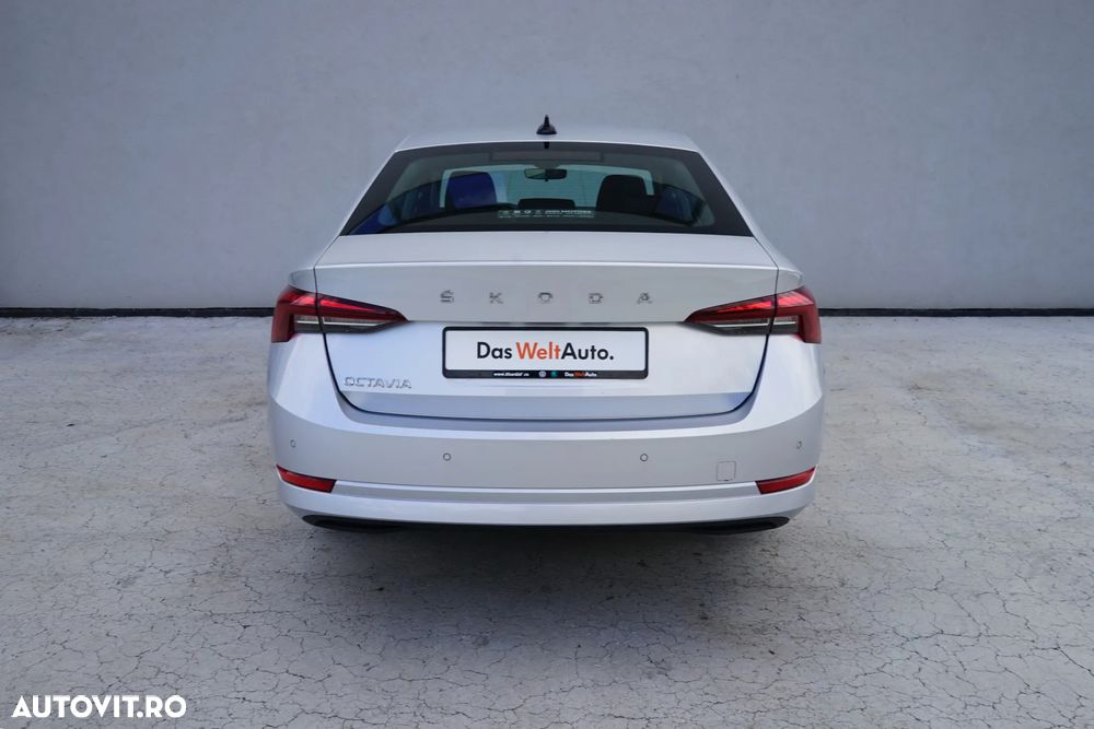 Skoda Octavia 2.0 TDI DSG Ambition - 5