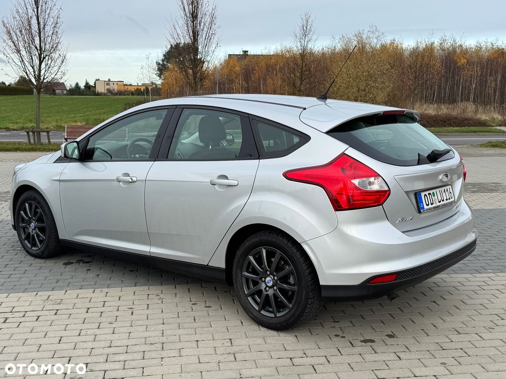 Ford Focus 1.6 TI-VCT Champions Edition - 8