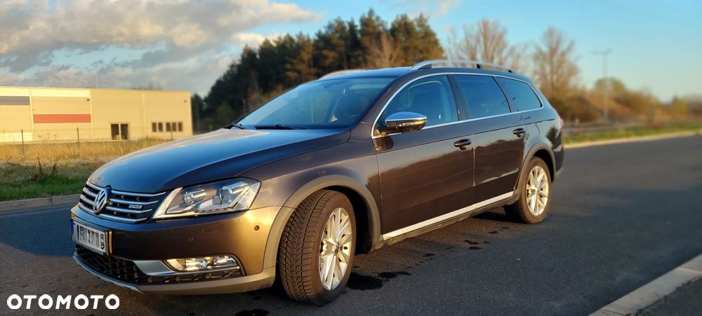 Volkswagen Passat 2.0 TSI Highline DSG - 2