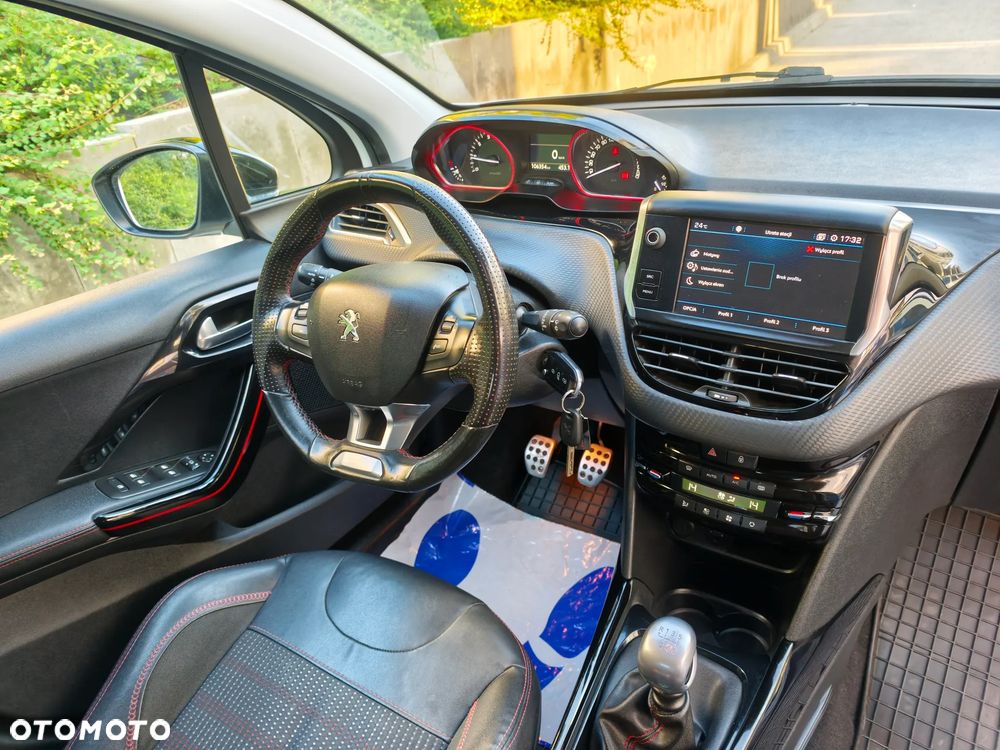Peugeot 2008 PureTech 130 Stop&Start GT-Line Edition - 22