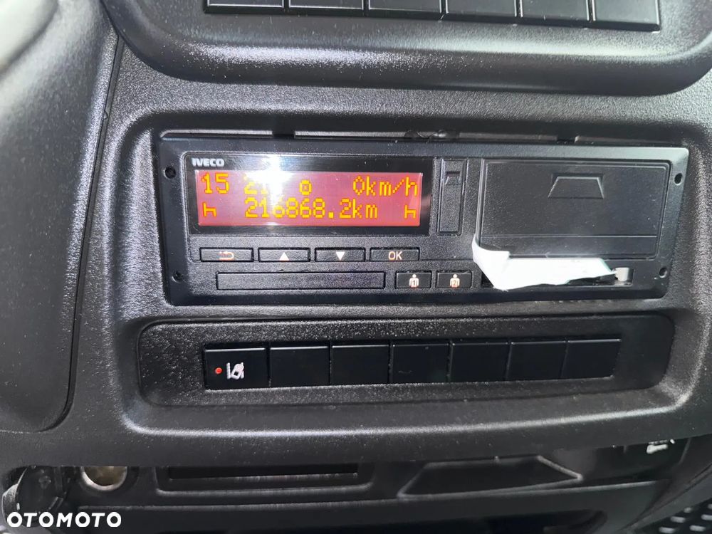 Iveco Daily* 72c18 Daily Zabudowa TEKBO  (firanka/kurtyna) - 3